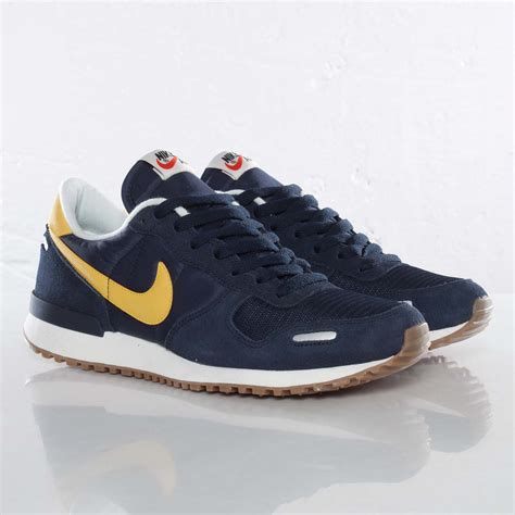 Nike Air Vrtx Sneakers 